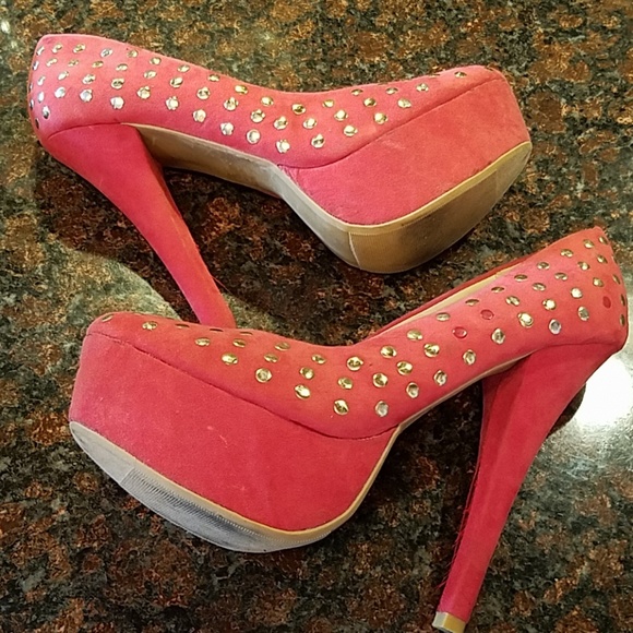 Red beautiful shoes like new - Picture 2 of 6